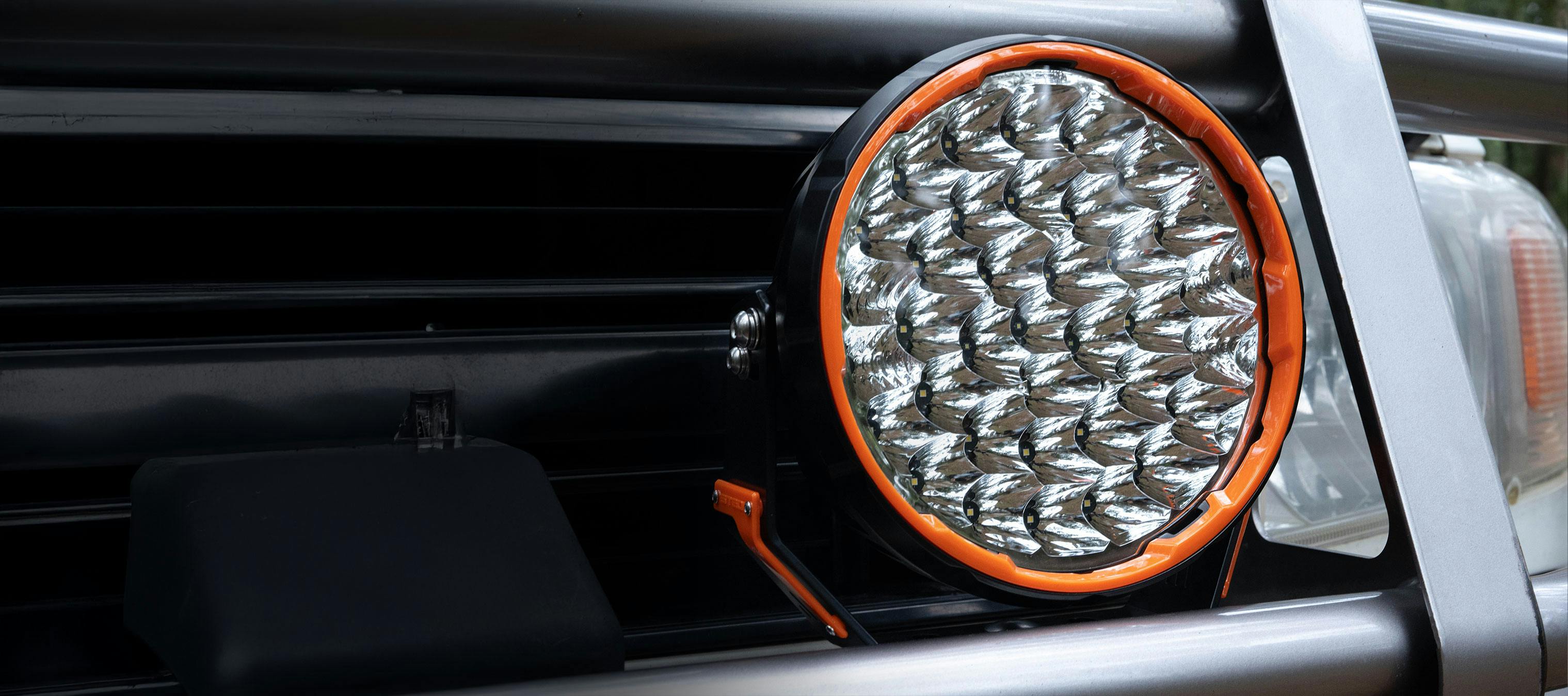 STEDI Type-X SPORT 8.5 フォグランプ ハイラックス STEDI™ Type X Sport 4WD LED Driving Lights (8.5 inch)